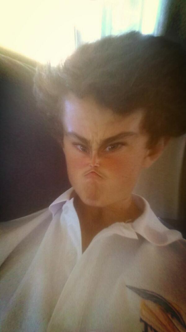 Maccattack26's tweet image. Playing with distortion :)