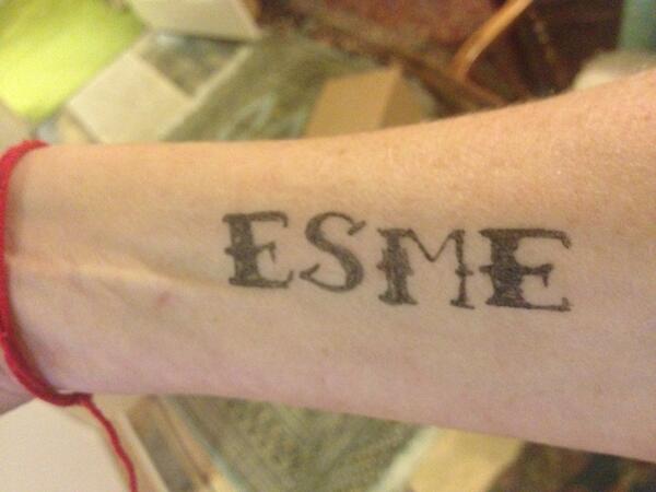 Trinny and Susannah on X: "Birthday tattoo for my daughter. Happy birthday Esme!! Xxx http://t.co/tBlTZ7hMLl" / X