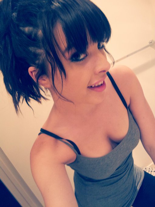 Natalie Heart XXX’s pics and videos