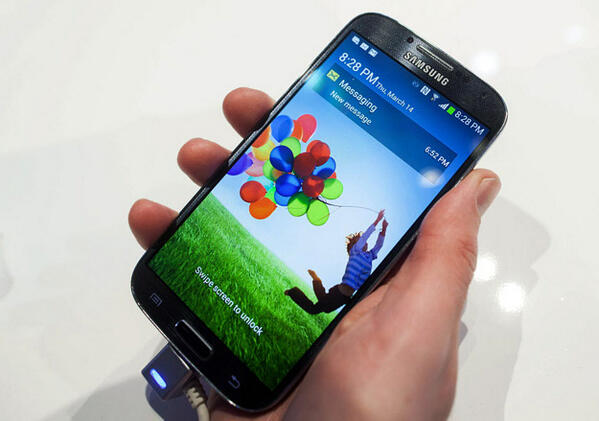 Samsung galaxy s4 mini. S4 samsung 2013. Galaxy s4 mini black edition. Galaxy s 55 фото. Forum s 4.