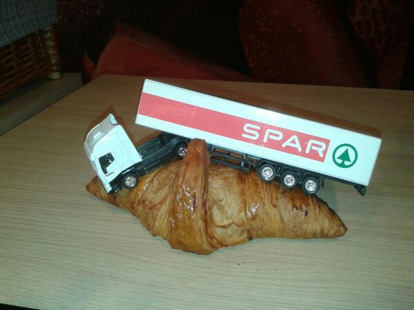 Actie deze week 4 croissants vóór €0,99...