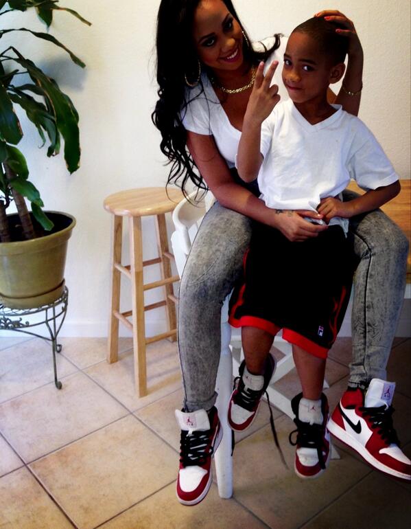 ChavonDior's tweet photo. He thinks he's the man I agree http://t.co/5z5QvNJCj6