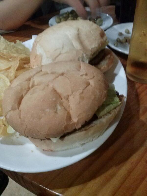 mcgpk's tweet photo. Tapeando por Graná @brbara_m_c #bey http://t.co/A3IXHJM9o1