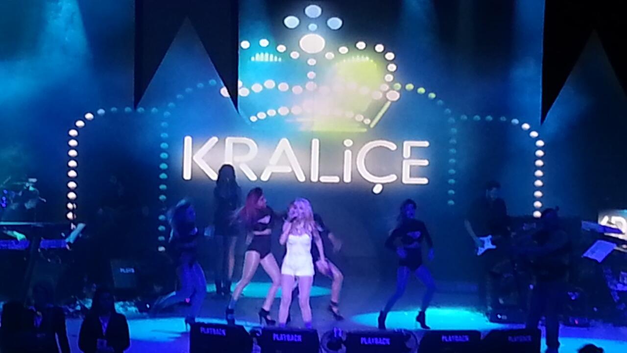 BF_daFRCQAA276z.jpg:large