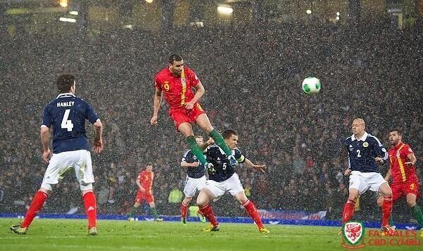 daaave10's tweet image. They thought Ronaldo jumped high !! #superhal