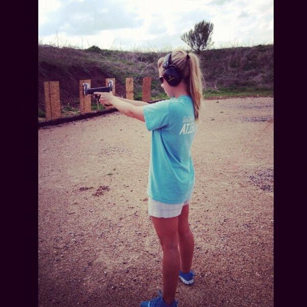 carolinebinnie's tweet photo. Don't mess with me!! #glock @Jamesw1212 http://t.co/NYFzwzh9fE