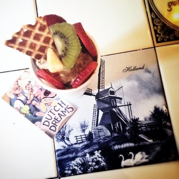 DutchDreams's tweet photo. “@teresaCsilva: sweet dreams. @DutchDreams #IceCream #Toronto http://t.co/pkOiuqdyFF” thank you !
