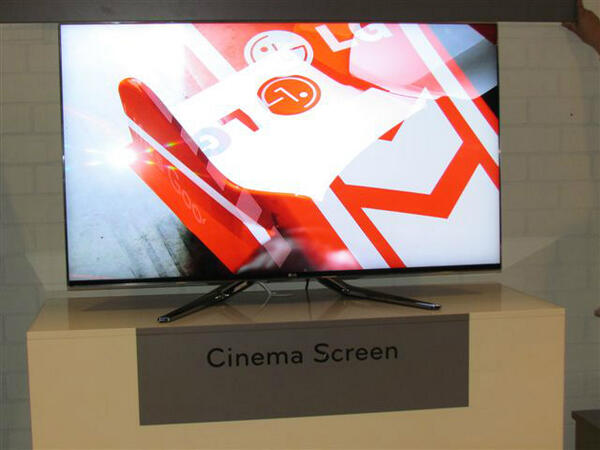 Nieuw en nu in onze showroom LG 55" (139cm) Nano Full Led scherm, Smart TV, Magic Remote. Kom voor een demonstratie.