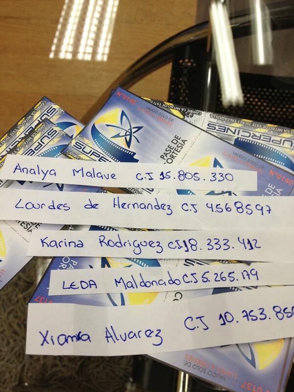 drevistaTRV's tweet photo. Ganadores de las entradas para el cine http://t.co/Xxk2D3UMHS