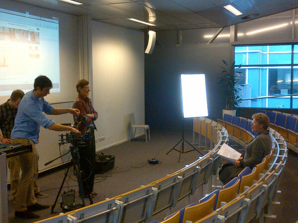 AIDAresearch's tweet photo. AIDA the movie! - eerste filmopname met Ellis ten Dam @RHDHV en Margot Weijnen @tudelftTBM @pmherder over alliantie http://t.co/P9qIF7KbG7