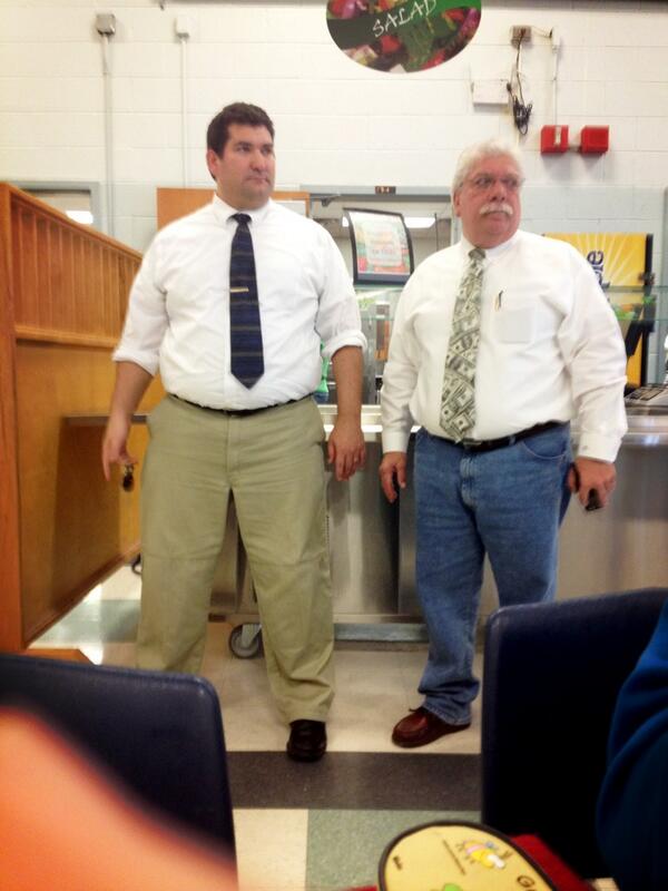 mollywh0pxx3's tweet image. Bitchass niggas #techlyfe