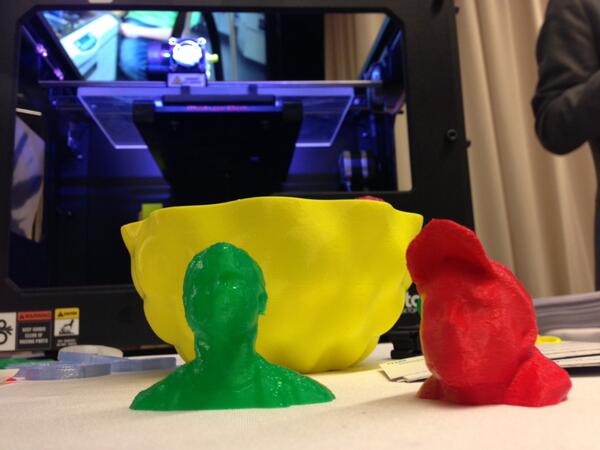 artlabplus's tweet image. 3D Printing Machine! #DML2013