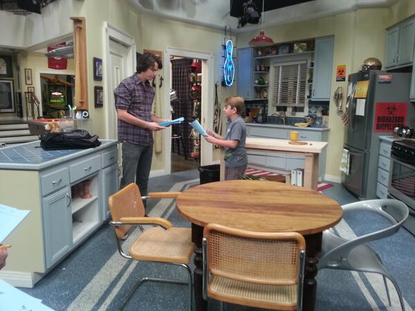 WendellVinnie_'s tweet photo. Rehearsal spoiler alert: There's a kitchen scene in the future this season. #WendellAndVinnie #BlueScript http://t.co/LJ8QjUYU1F