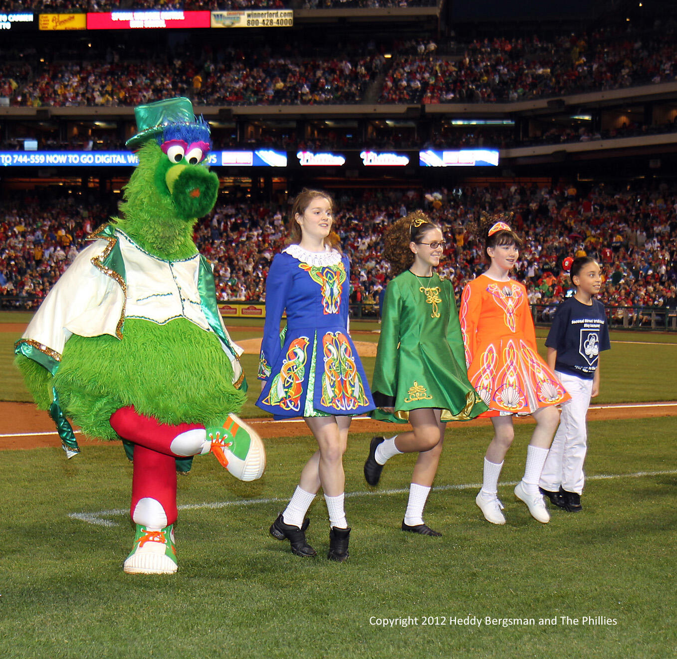 phillies st patty's day shirt