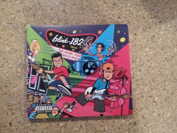 wiscodeadphish's tweet image. This came in the mail today #daymade #blink182 #rarecd