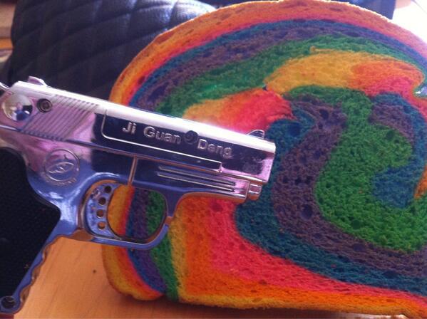 Shitmybradsayz's tweet image. Gangsta Homeboy Rainbow Bread! Keeping it real! #perlafhudson #asphyxianoir