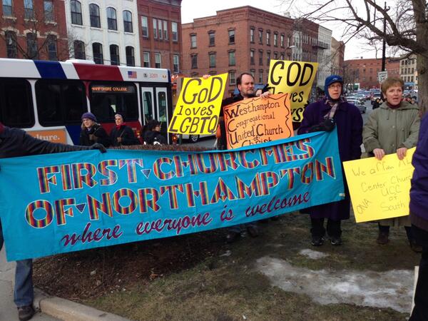 umass_stonewall's tweet image. Loads of support for FANTASTIC queer youth in NoHo! #PVPA #Empowerment #MoFab