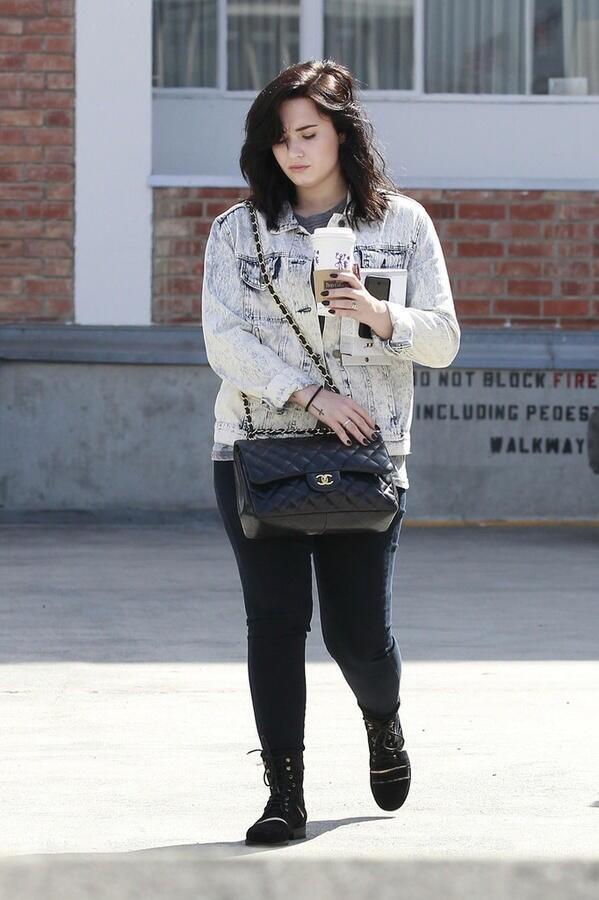 lovatostrust tweet picture