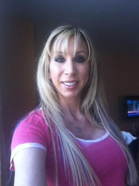 A little color from pool today http://t.co/KVhuq7mA9G