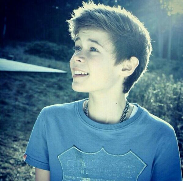 Hashtag_Fake's tweet image. Hi!