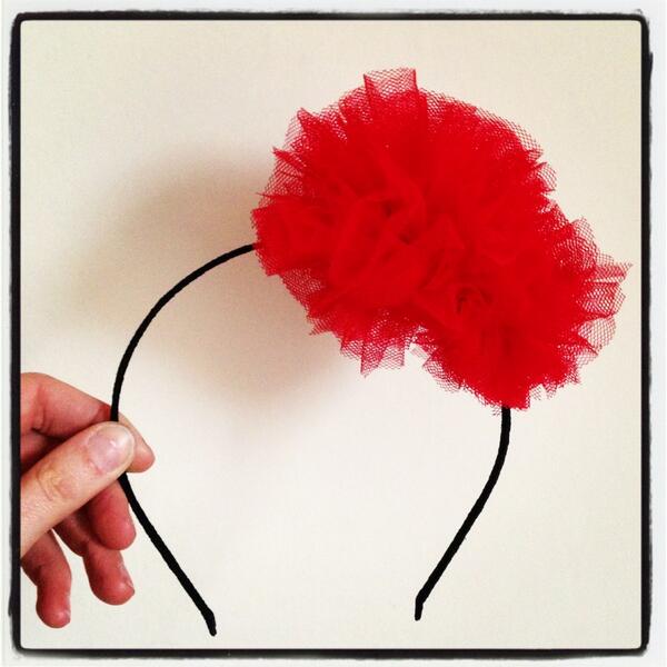 LadyGoRed's tweet photo. The #Startupshowcase is coming, get your ticket at http://t.co/GyQXVmWanv RT to win this #LGR pompom headband! http://t.co/Kvzt5xAAgX