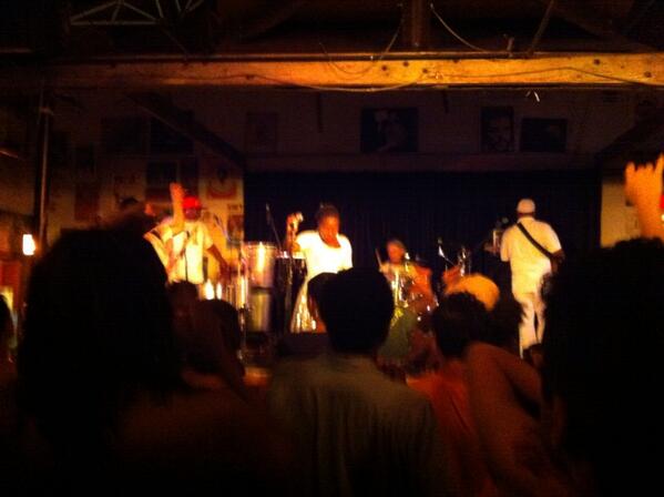 Live from hippielandia!