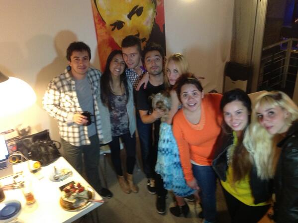 GaboRamos's tweet photo. Jiji @ivamalcarrasco @mechmarquez @CaritoTang @delfinabotto y yo... Pic by @RainingTvProd puuum! Cumple! http://t.co/Rsuy5C3CfT