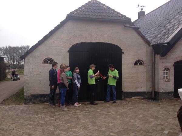 janvdbosc's tweet photo. Zojuist opening #Landwinkel Arkelandshoeve. Aanwinst voor Telgt! Straks #NLdoet op de Dillenburg met @cdaermelo http://t.co/IO2IjUf0UG