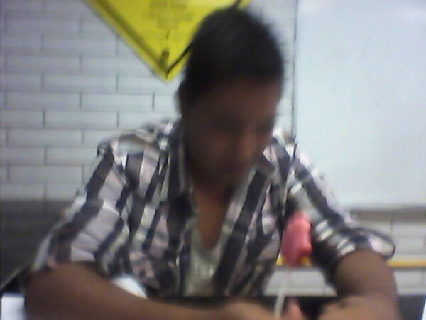 AdryAvilaa's tweet photo. Por lo menos una :D @IsaacReyesB http://t.co/Bu47SVuKrS