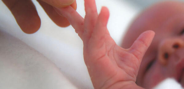 femicare tweet media