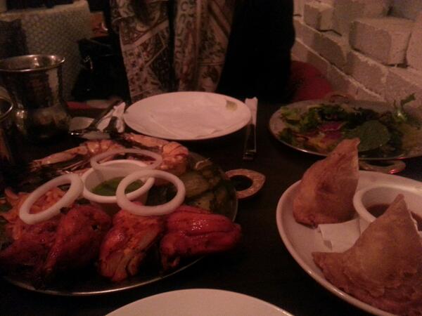 dakylee's tweet photo. 난이 최고였던 홍대 인도 전통 맛집 http://t.co/klmkke4w16