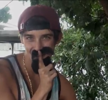 TiffBrooks22's tweet image. im awake crying bc of a book haha #Silence #HushHushSaga #IlovePatch #IfMyMomKnew #IWillBeDEAD #SHHHHHHHH