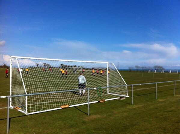 portmarnockafc's tweet photo. Perfect day for a game in Paddys Hill http://t.co/7xL3edBAob