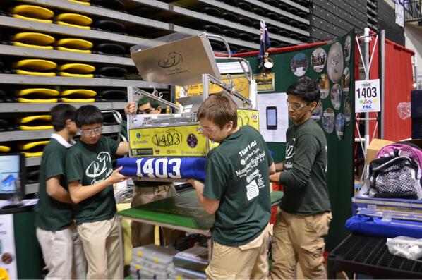 Team1403's tweet image. Hard at work in the pit. #omgrobots #varj #vais4robots
