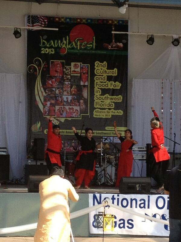 BanglaFest's tweet photo. Dances at Banglafest http://t.co/YxeBGwI5Nm