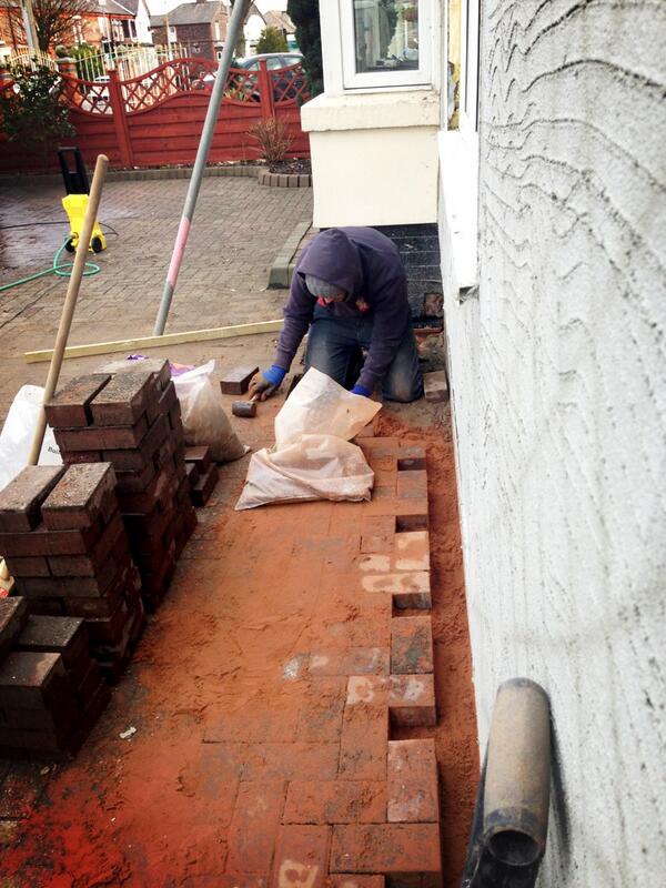 If you want a job done ...... Tell <a href="/NeilJWarburton/">Neil.i.am</a> to have the day off!!!!!