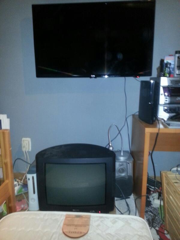 roenpulles's tweet image. sander en ik zijn er klaarvoor #plastion en xbox