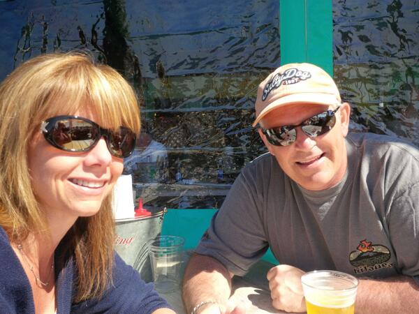 frazer_jim's tweet photo. Beers with the fam. #samsflorida #cooguy http://t.co/RKvryvbDv4