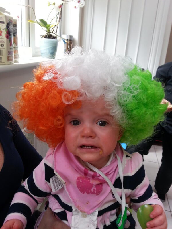 BuddyRoRo's tweet photo. An escapee from Willy Wonkas Chocolate Factory @FionnualaOB http://t.co/WECKl014ZI