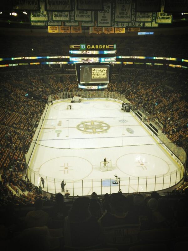 patrick_predict's tweet image. Td garden bruins 4 caps 1