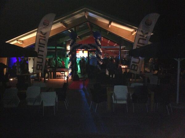 ChWillemsen's tweet photo. Volgens mij is het nieuwe clubhuis in gebruik genomen! @TCColmschate http://t.co/JIIP6J18Lj