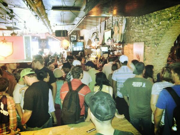 zankme's tweet photo. Saturday at #sxsw. First stop: free beer at Jackalope http://t.co/DXh7LxNYLP