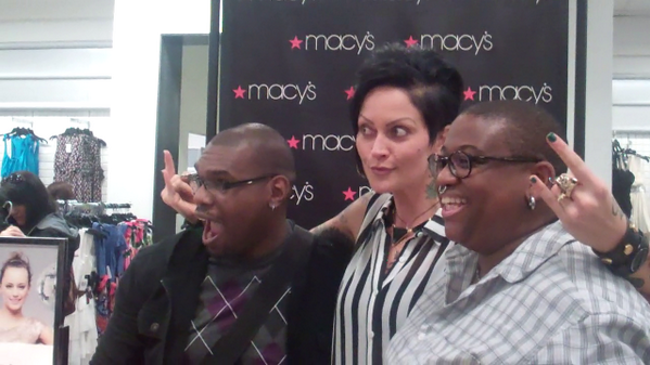 2BlackGeeks's tweet image. Best moment of the year for 2BG with #MandiLine (@tankgirlyo) at the amazing #macysprom #fashion show in CT today!