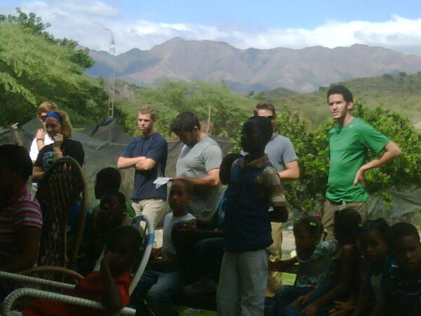RRDannyStone's tweet photo. 24/7 Lots of children, standing room only, fabulous weather, beautiful view and His presence. Doesn't get any better! http://t.co/ecwxM4IbXr