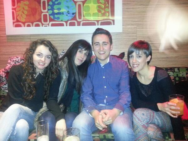 ana_514's tweet photo. Noche de cubatita en el frena, olvera http://t.co/jkWEnemdEp