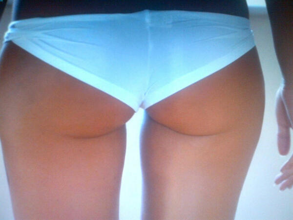 FollowMeNigggA's tweet photo. #MyDreamGirl a girl with that ass http://t.co/cpENeHqGRd