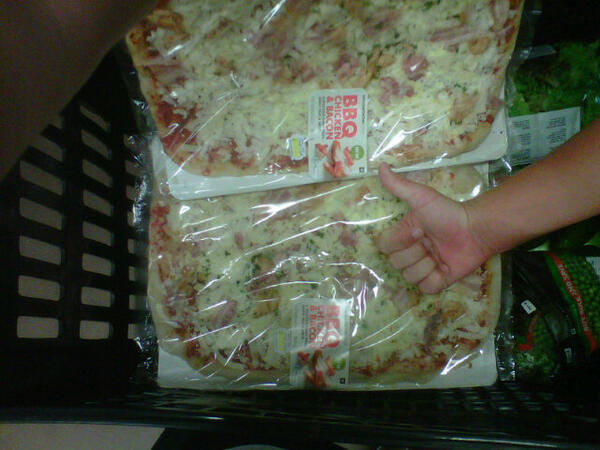 SFitnum's tweet image. #thatsapizza #winning ;)