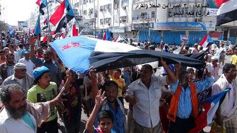 salmalhlali's tweet photo. #القرار_قرارنا   عدن المعلا http://t.co/508DctqwF3