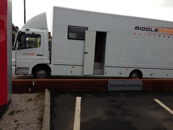 AnnaMiddo_x's tweet image. only my dad would take me to maccies in this #soembarrasing