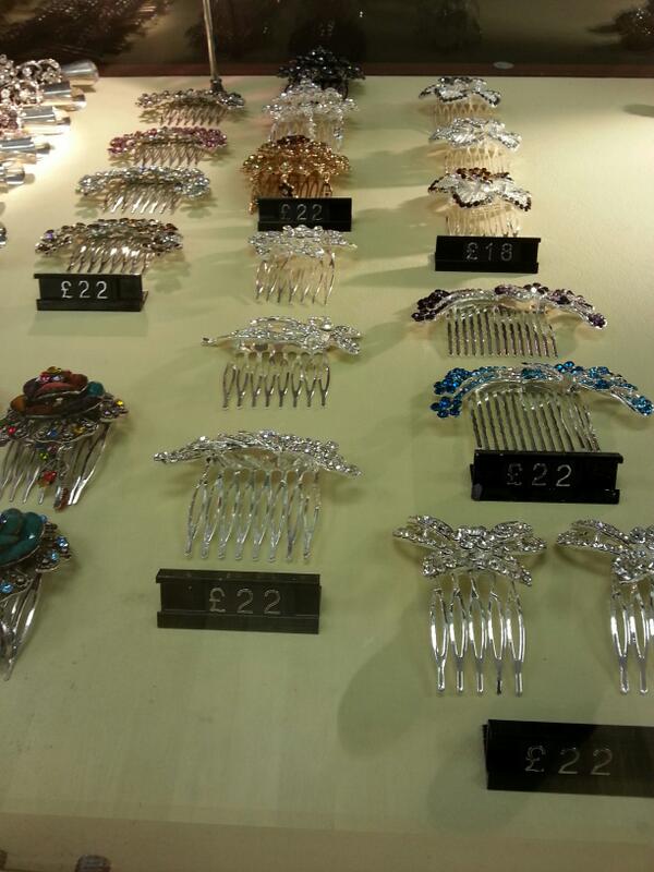 LVnorthwest's tweet photo. Hair Combs http://t.co/Y5bJ8ySIva